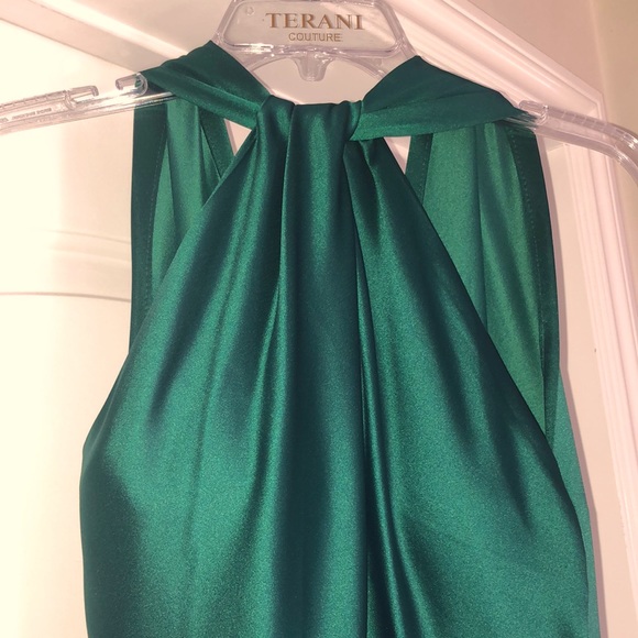 Terani Couture Emerald Satin Column Gown Size 2 - Picture 3 of 12